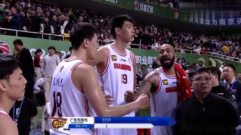 爱游戏下载免费-广东东莞男篮主场大胜，实现三连胜的简单介绍
