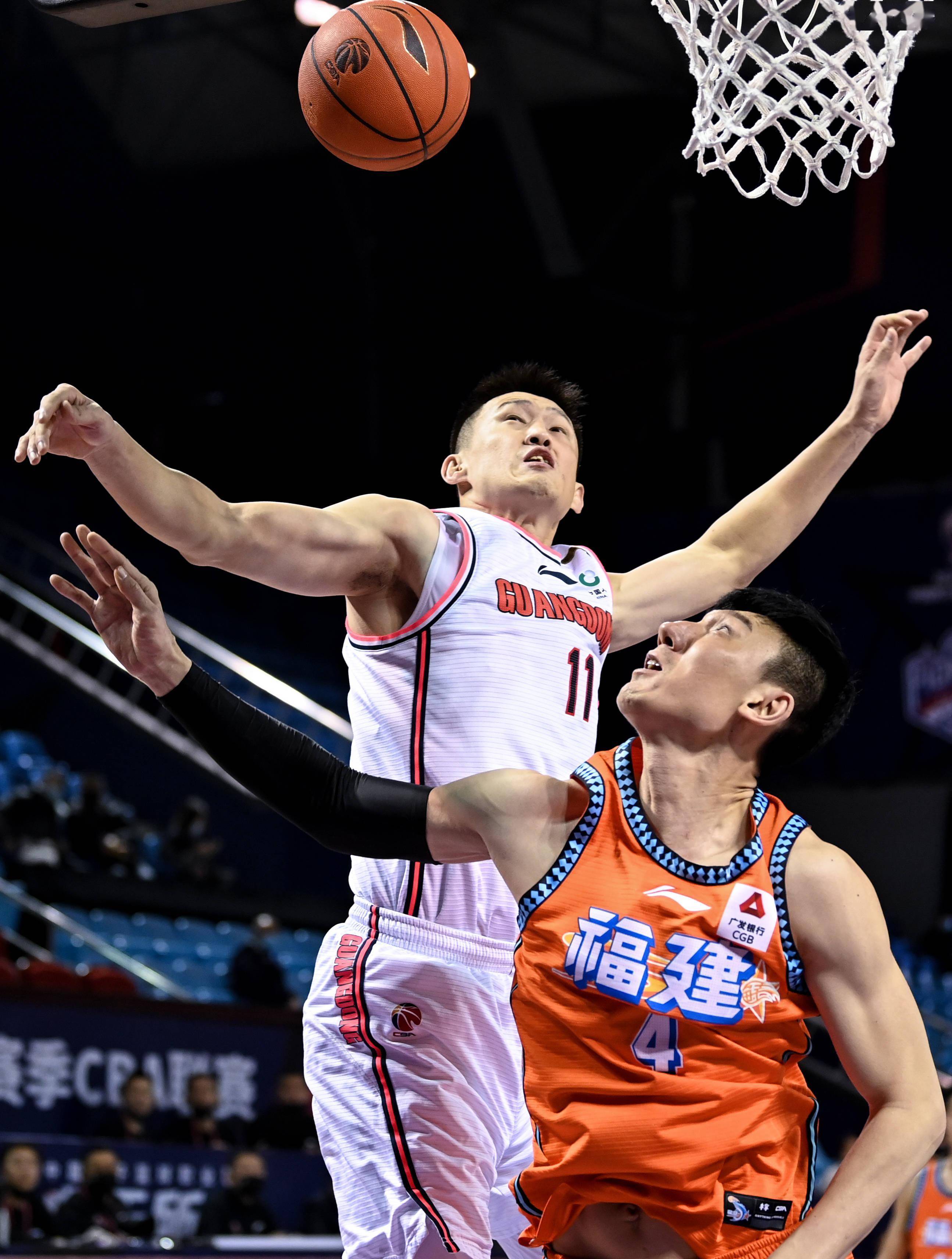 广东东莞男篮主场大胜，实现三连胜的简单介绍